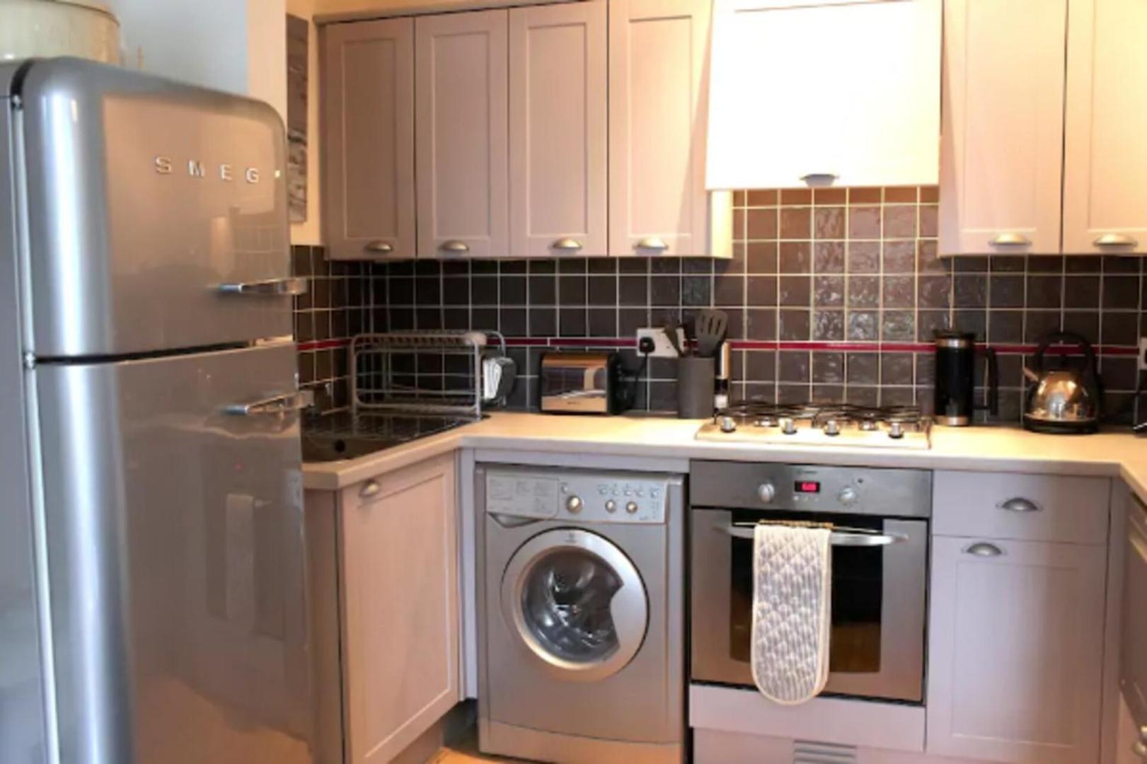 דירות לונדון Trendy 2Bd Flat In West Hampstead מראה חיצוני תמונה